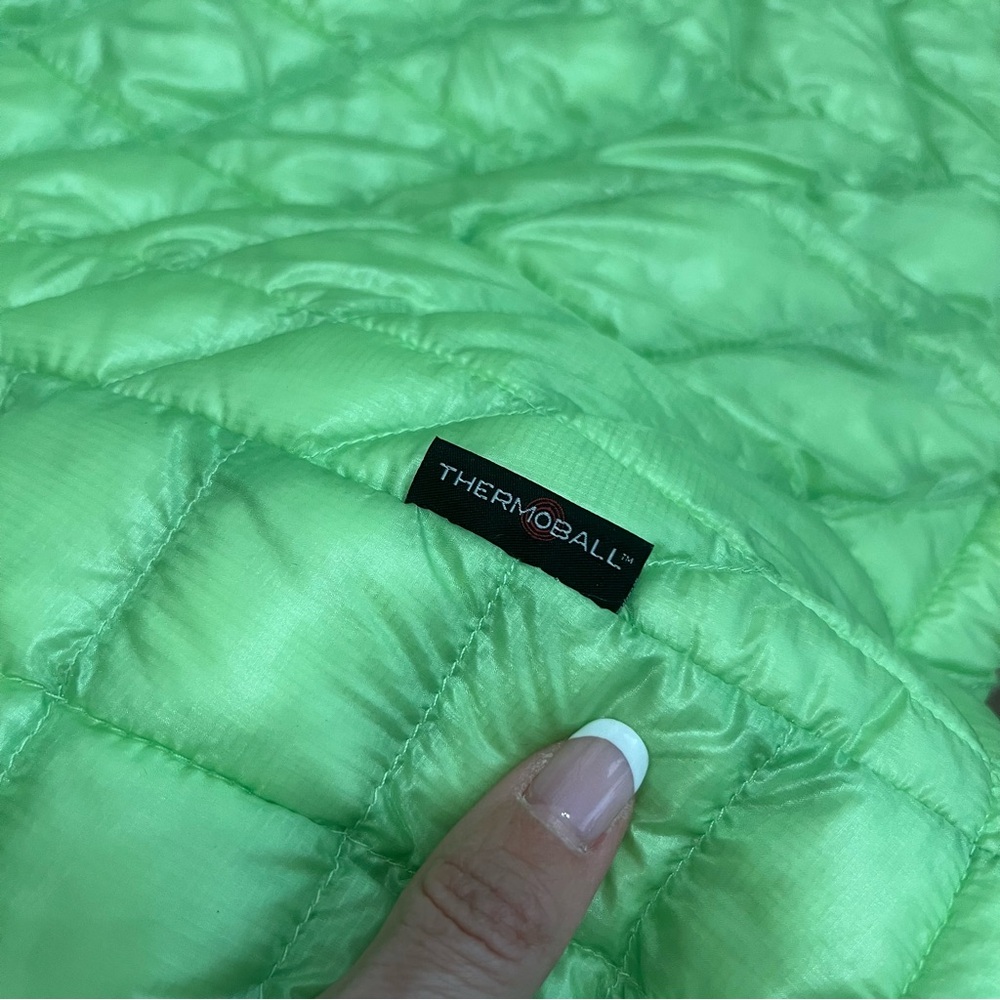 The North Face Thermoball Bright Green Jacket - Picture 6 of 9